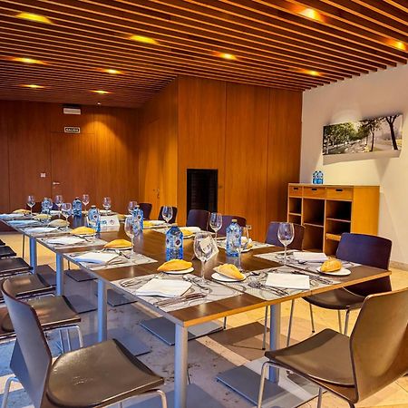 Hotel Jardines De Uleta Suites Vitoria-Gasteiz Kültér fotó