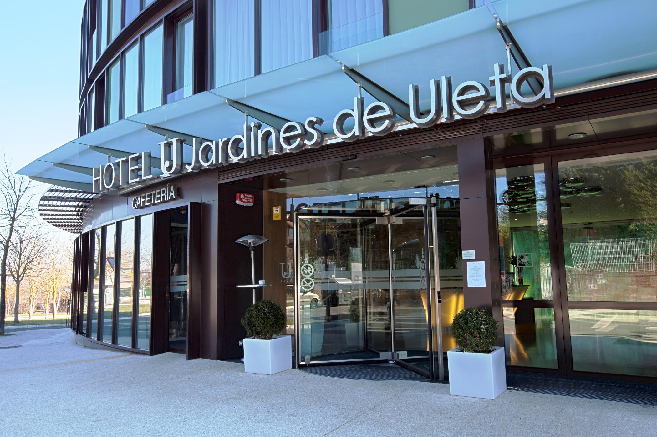 Hotel Jardines De Uleta Suites Vitoria-Gasteiz Kültér fotó