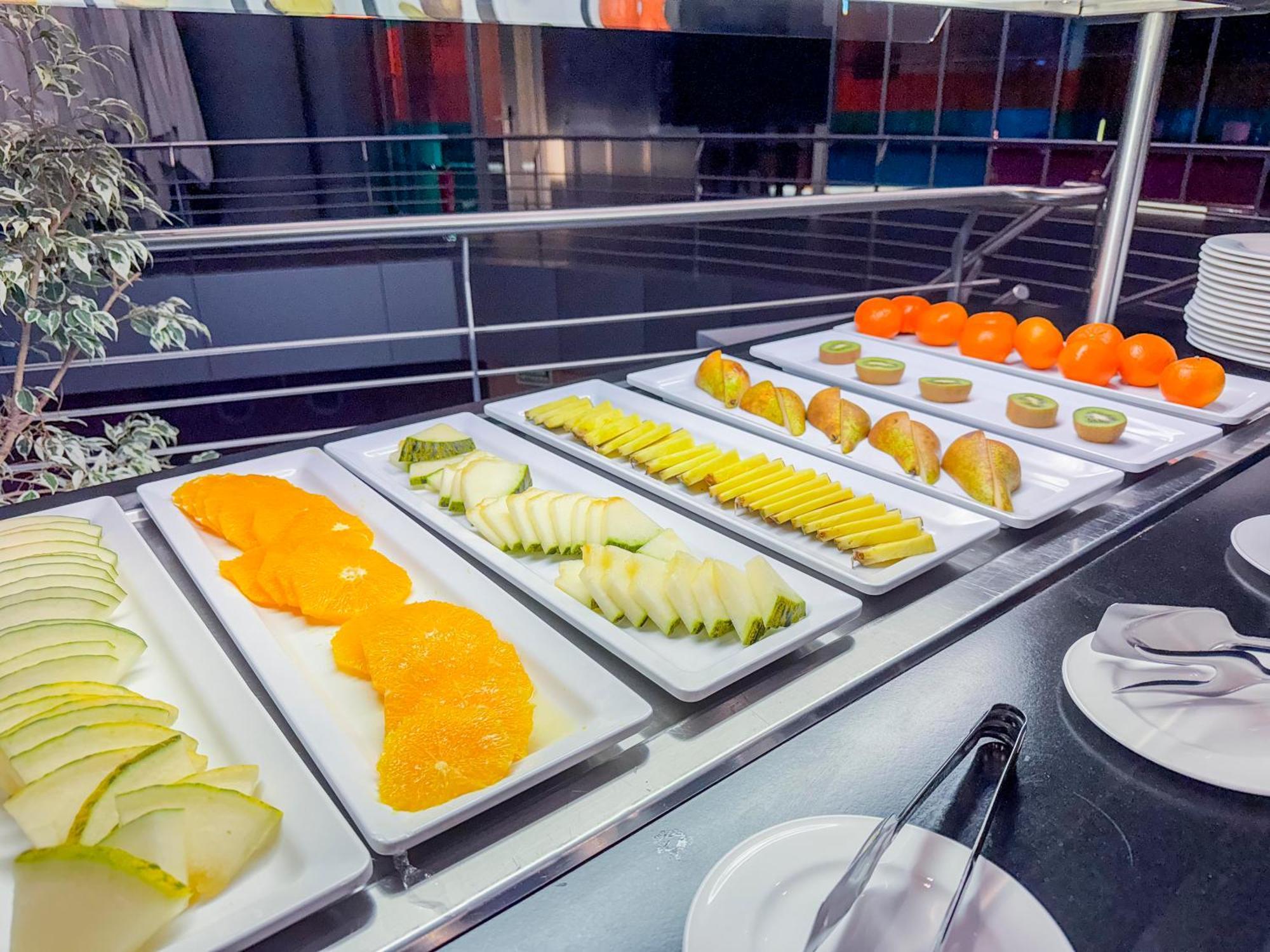 Hotel Jardines De Uleta Suites Vitoria-Gasteiz Kültér fotó
